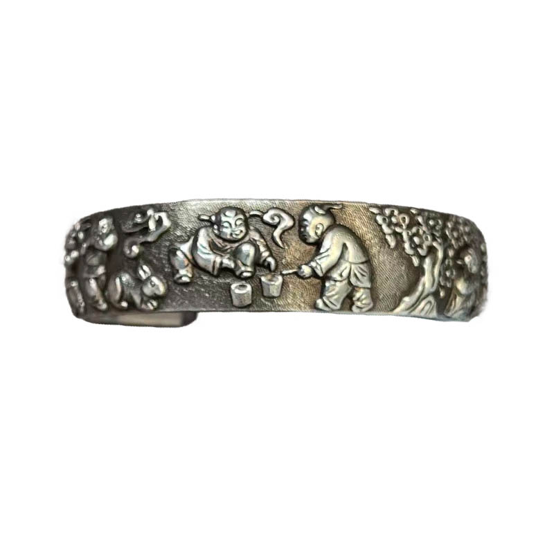 A Vintage High-Relief Bracelet Featuring A Playful Image Of Children, Auspicious And Auspicious, High-Relief Ethnic Silver Jewelry