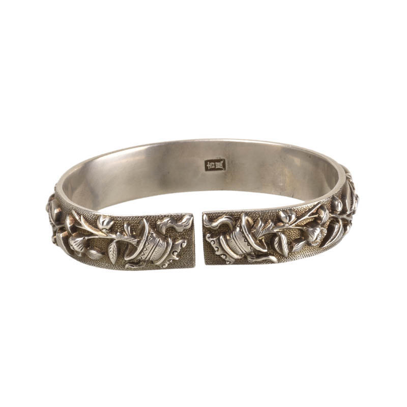 Mascot Twined Flower Pattern Vintage Distressed High Relief Bracelet Auspicious Meaning Ethnic Silver Jewelry