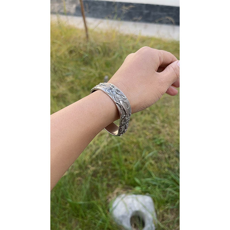 Retro Flying Apsaras Pure Silver Bangle