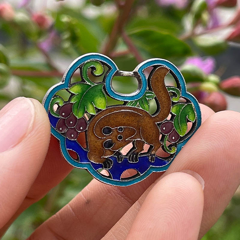 Squirrel Pattern Openwork Silver Locket